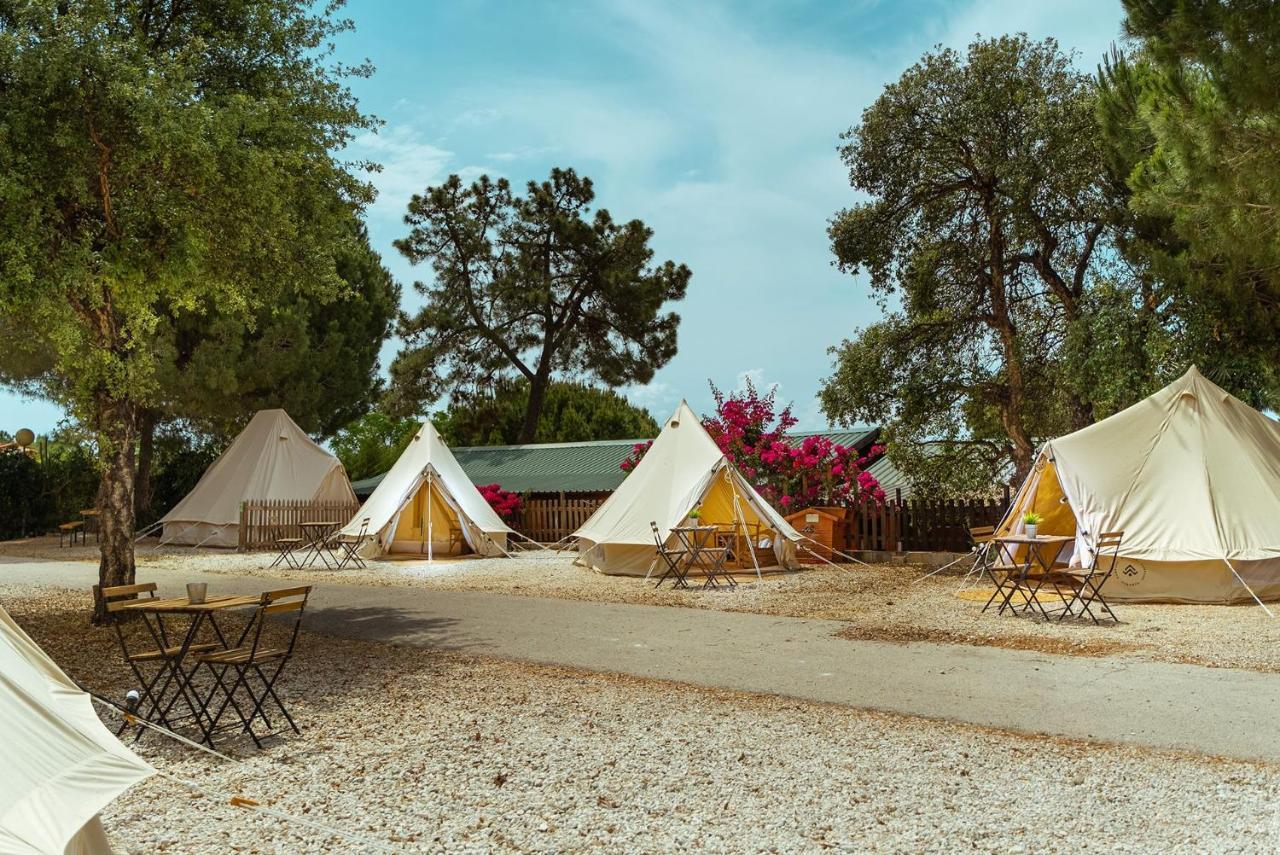Kampaoh Campo de lujo Marbella
